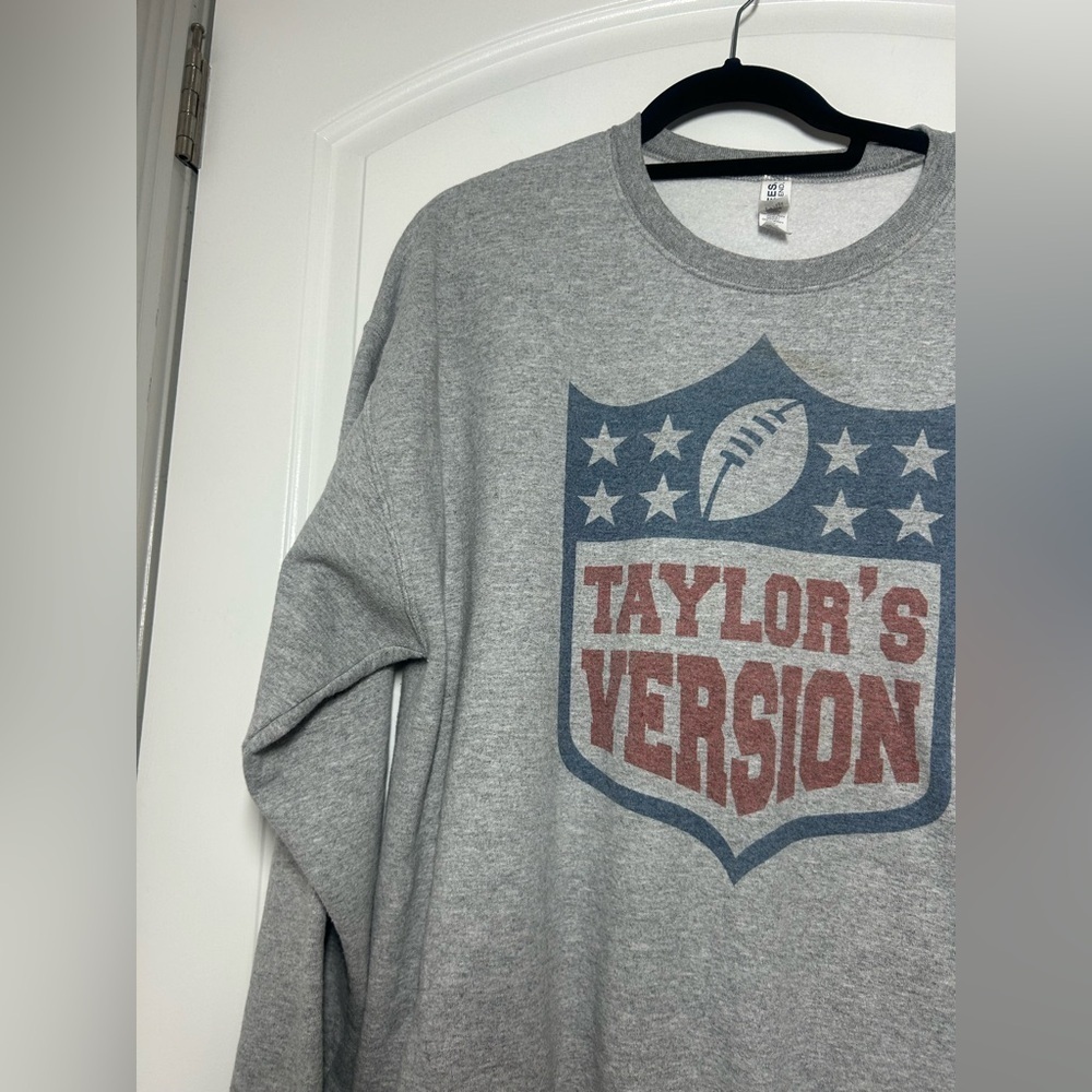 Taylor’s Version NFL football Grey Crewneck Sweater size XL cozy lounge swiftie - Picture 5 of 10